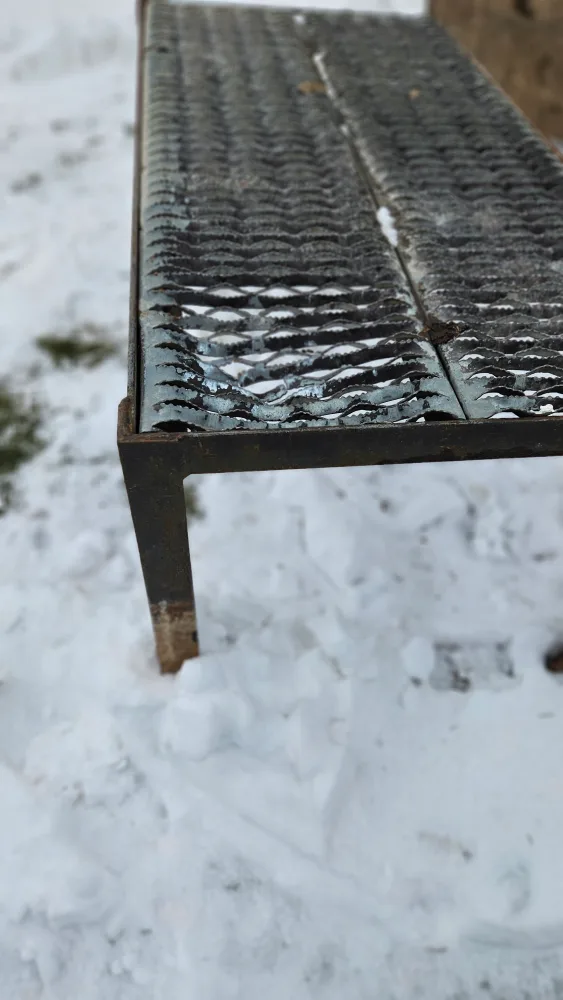 Heavy duty metal table 4×2ft image indicator(2)