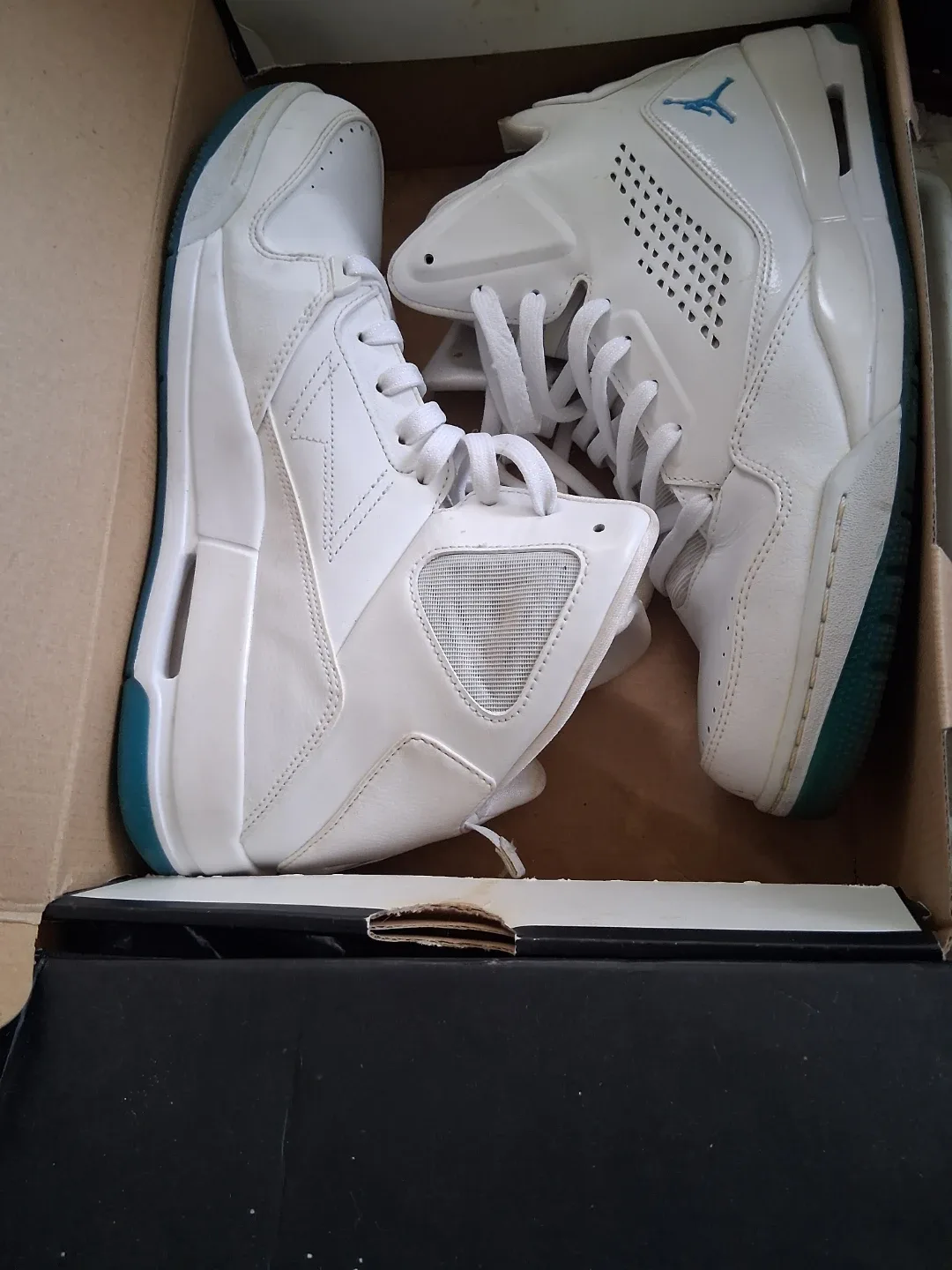 Jordan Flight 45 High White/Blue image indicator(4)