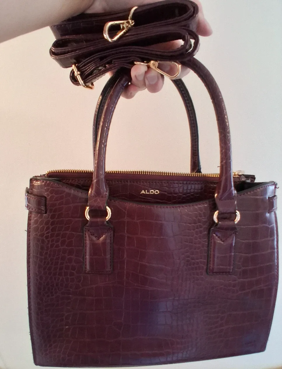 Burgundy (Aldo) purse image indicator(2)