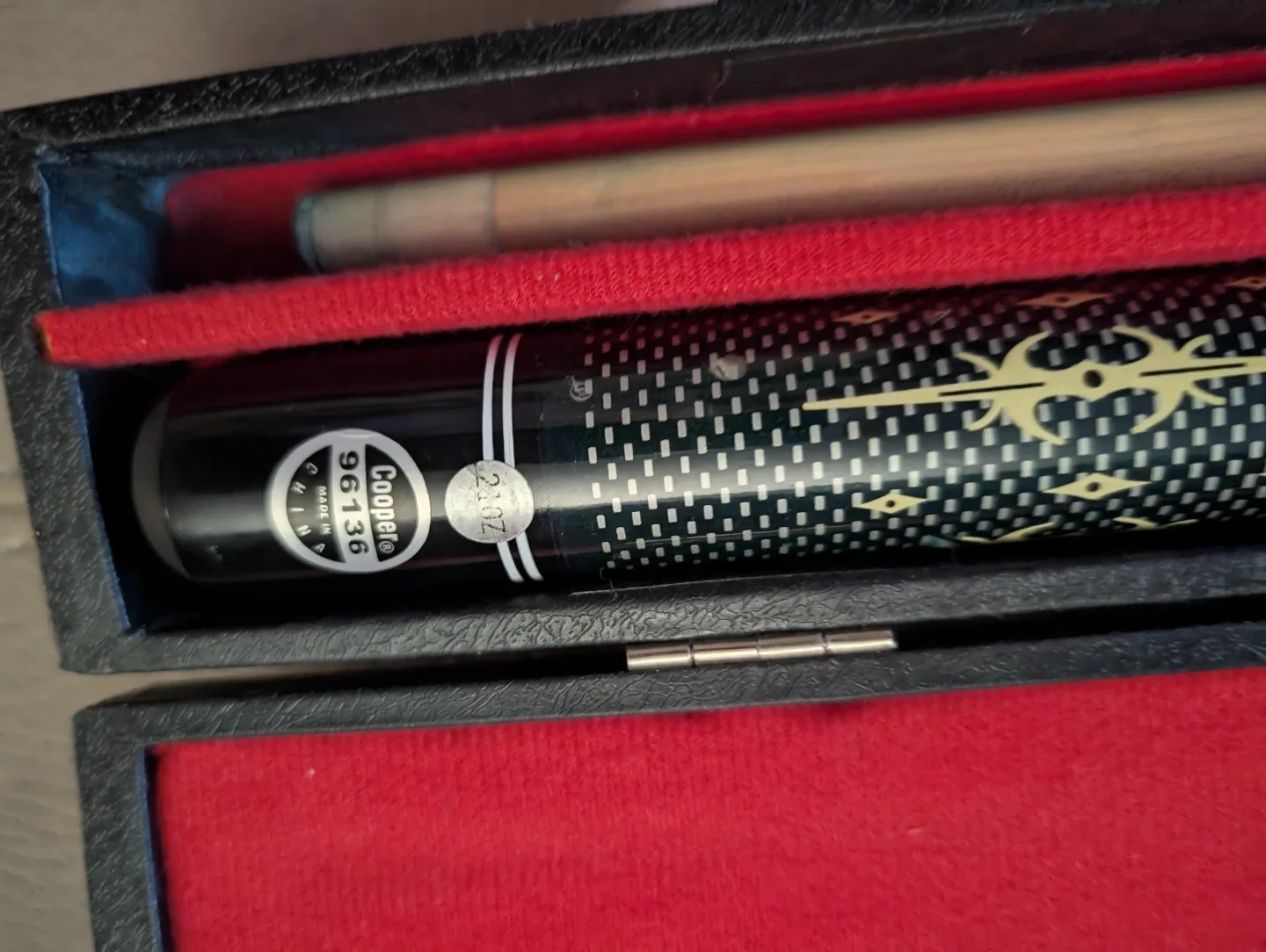 Cooper Pool Cue Stick with Case #Cleanout image indicator(2)