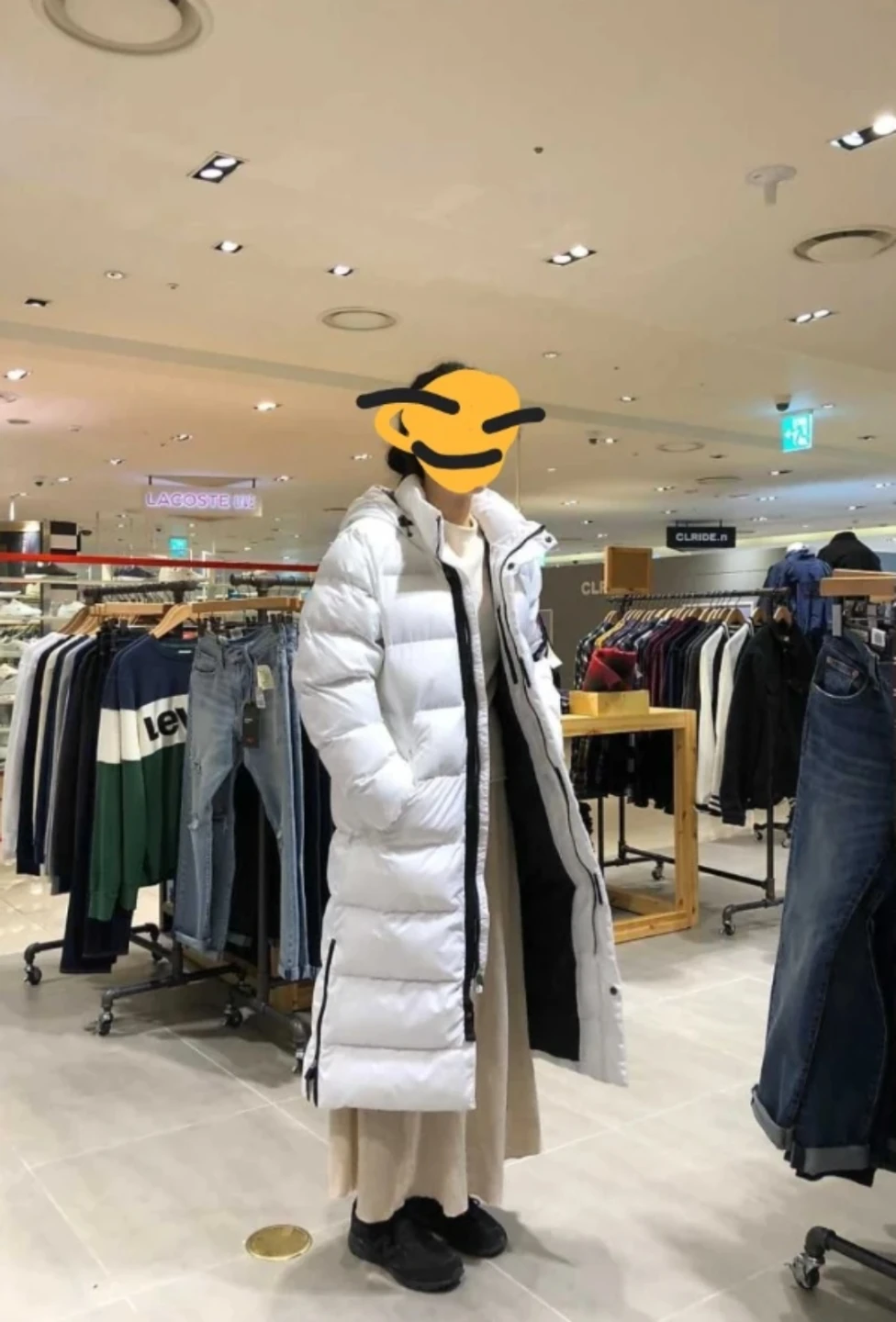 Levi's White Puffer Coat S (unisex)