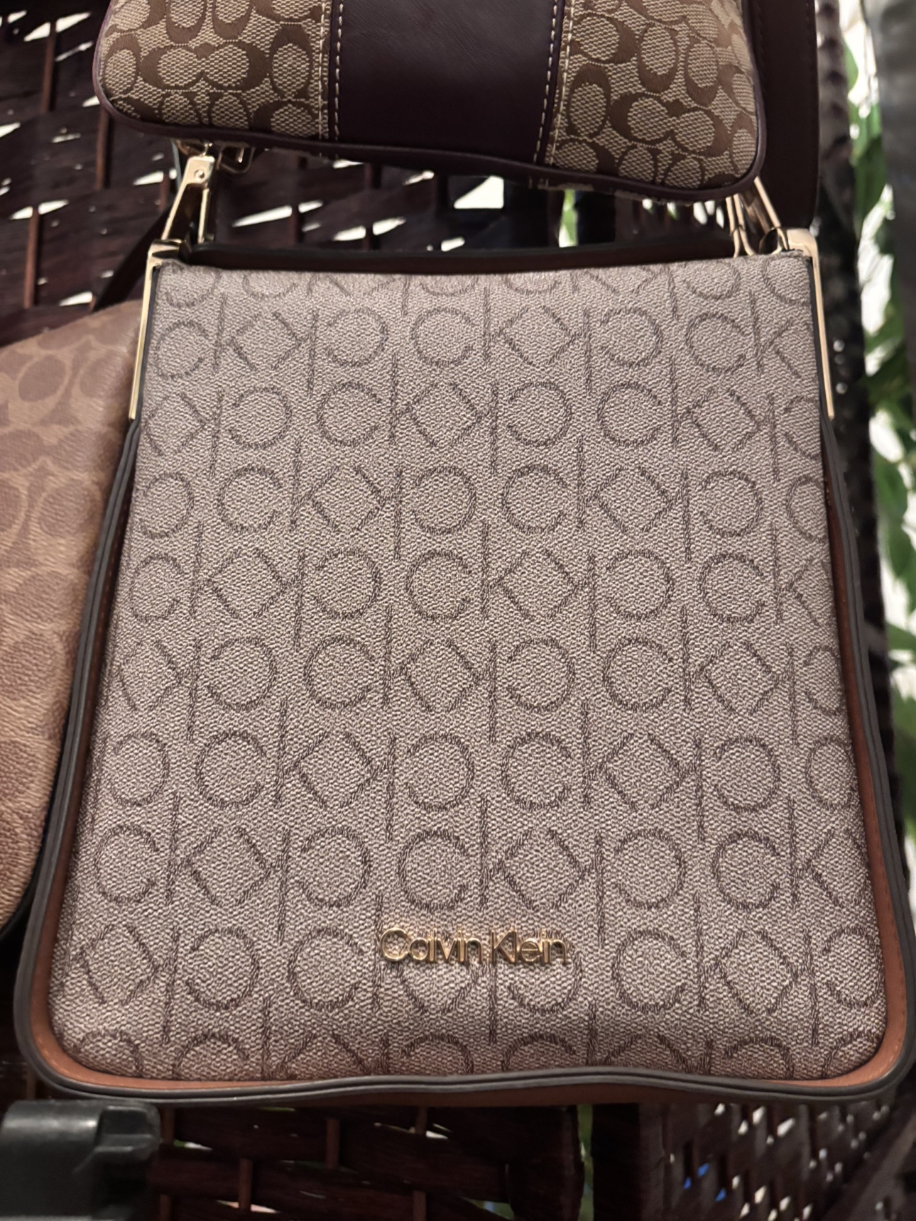 Calvin Klein Crossbody Bag | New Without Tags - photo 3