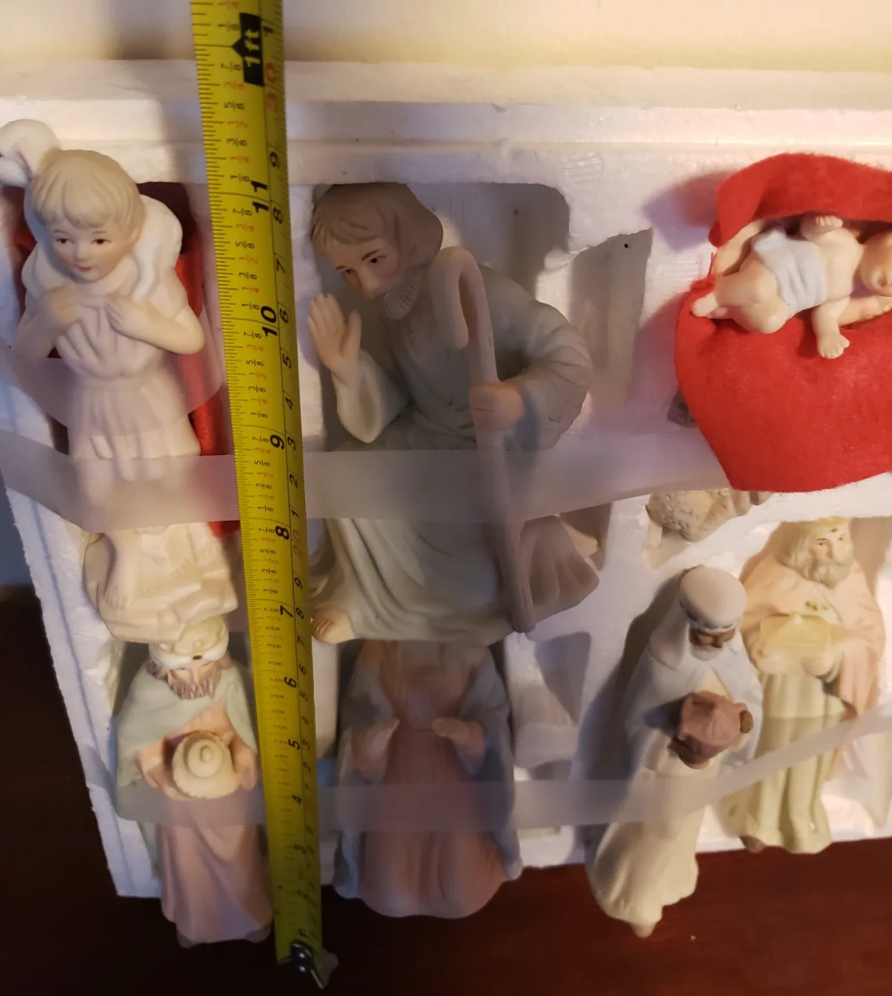 Vintage Nativity Set - 9 Piece image indicator(2)