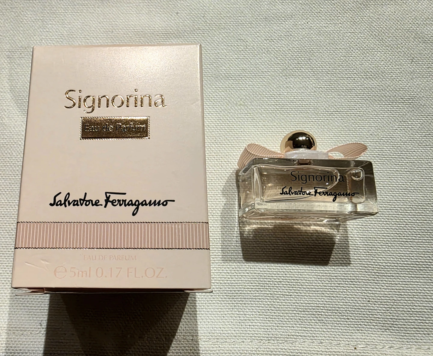Brand-new Salvatore Ferragamo & Oscar de la Renta Perfume - photo 2