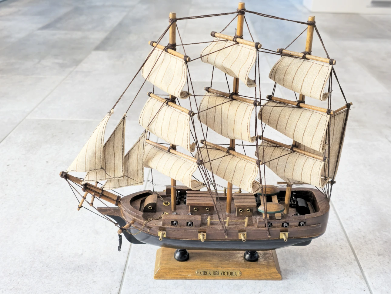 Wooden Model Ship Decor - photo 3
