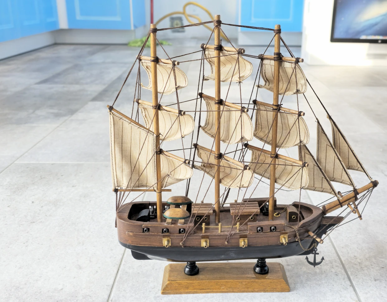 Wooden Model Ship Decor - photo 4