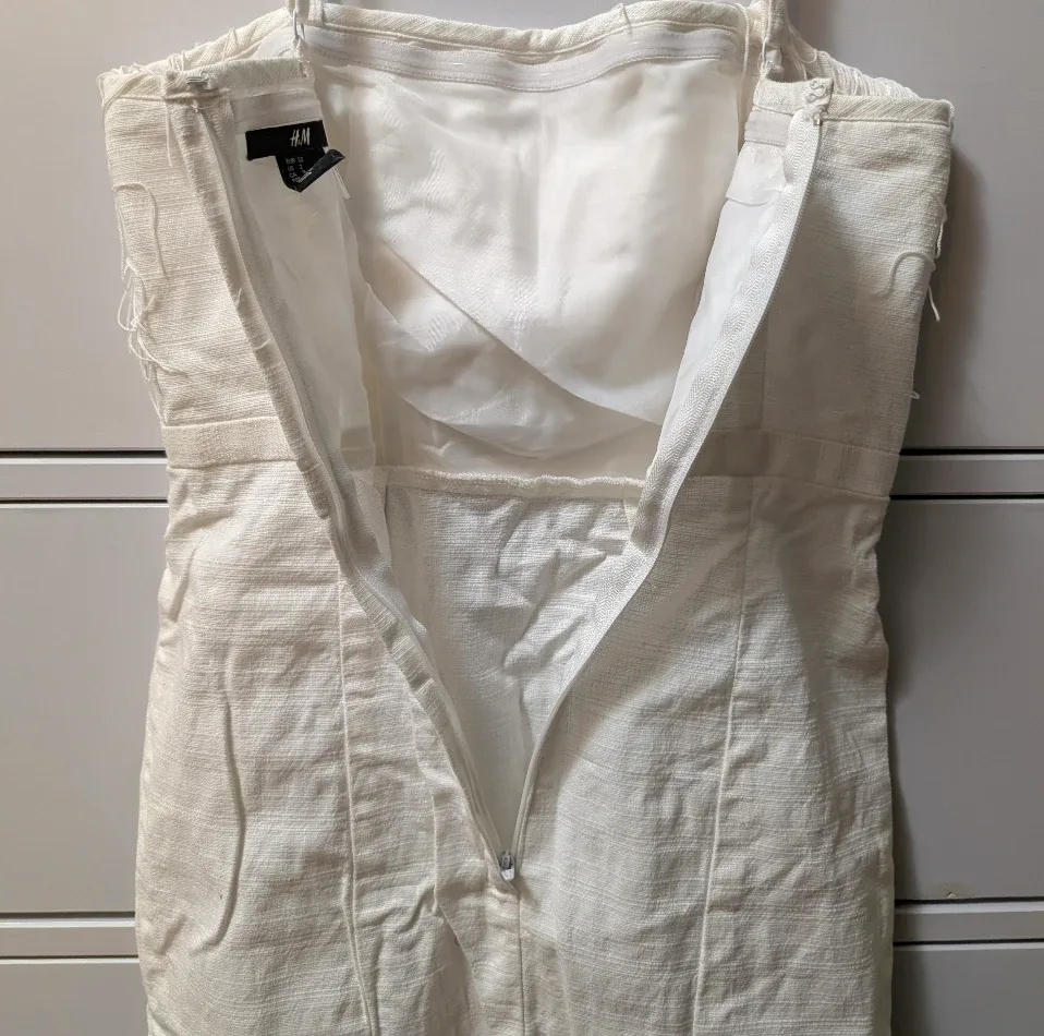 H&M Size 2 White Fringe Dress #cleanout image indicator(5)