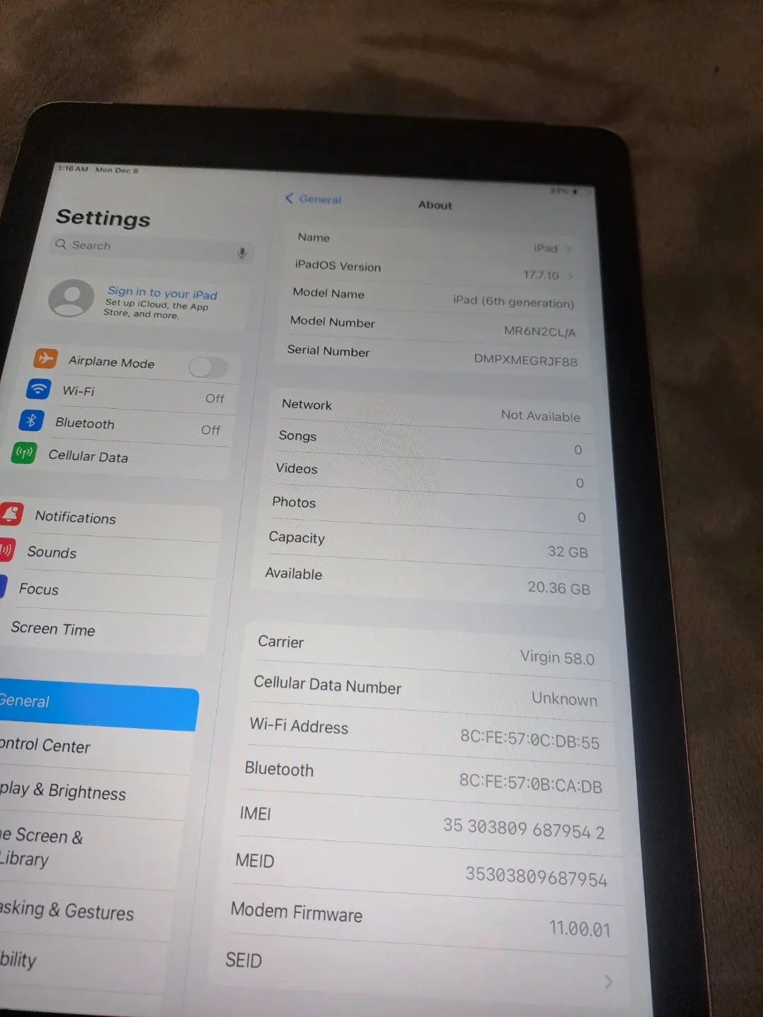 Ipad 6 32GB with Wifi and Data fully working image indicator(3)