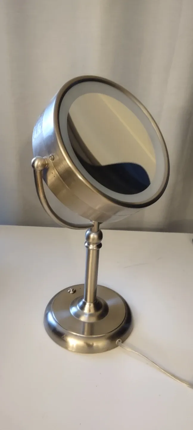 LED  Lighted Magnifying Mirror # cleanout image indicator(5)