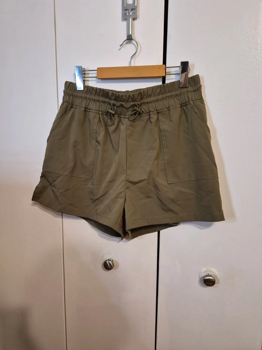 Workout attire image indicator(2)