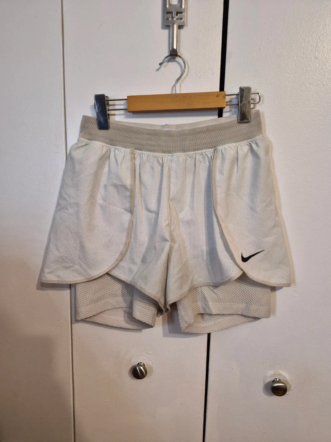 Workout attire image indicator(7)