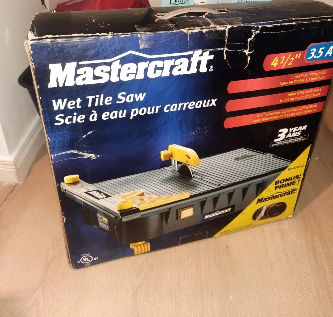 Mastercraft Wet Tile Saw - Brand New with 5 Bonus Blades