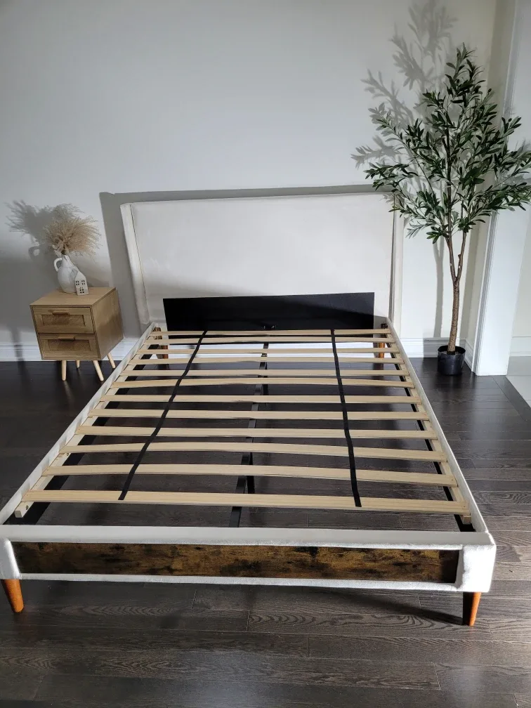 Queen Upholstered Platform Bed Frame image indicator(2)