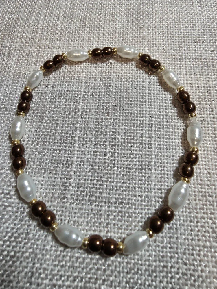 Pearl and Brown Bead Jewellery Set image indicator(8)
