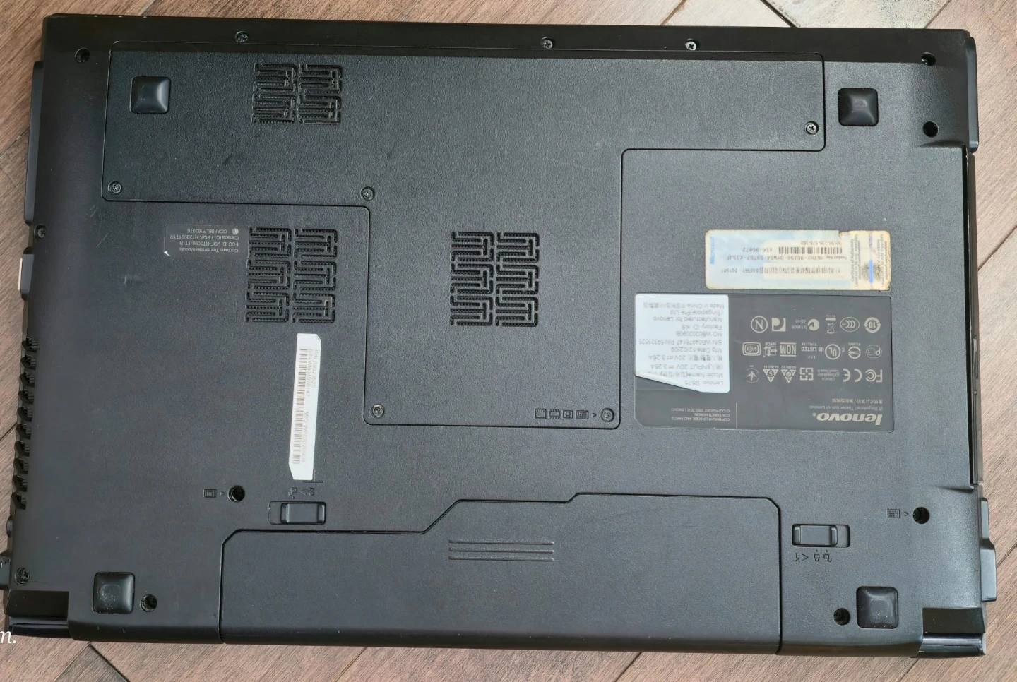 Lenovo B575 Laptop for sale @ Bradford - photo 2