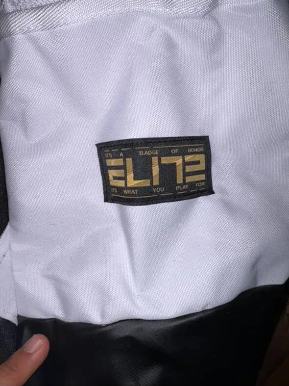 Nike Elite Backpack - White & Black image indicator(5)