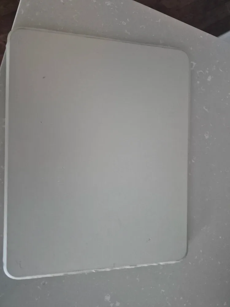 iPad Air 13 inch with Case and Pen image indicator(3)