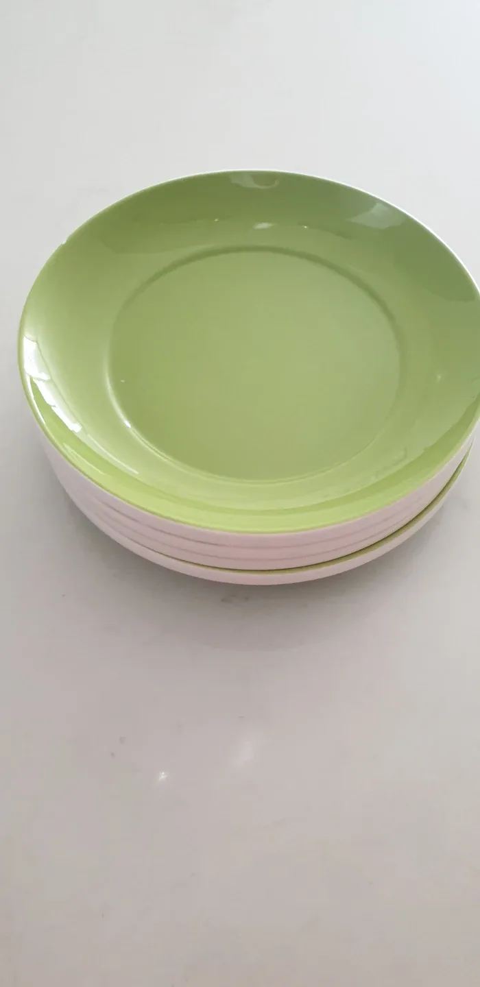 Green Ceramic Plates (Set of 4)
