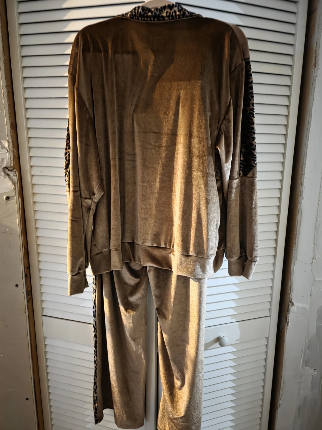 Brown Velour Track Suit with Leopard Print Detail - photo 2