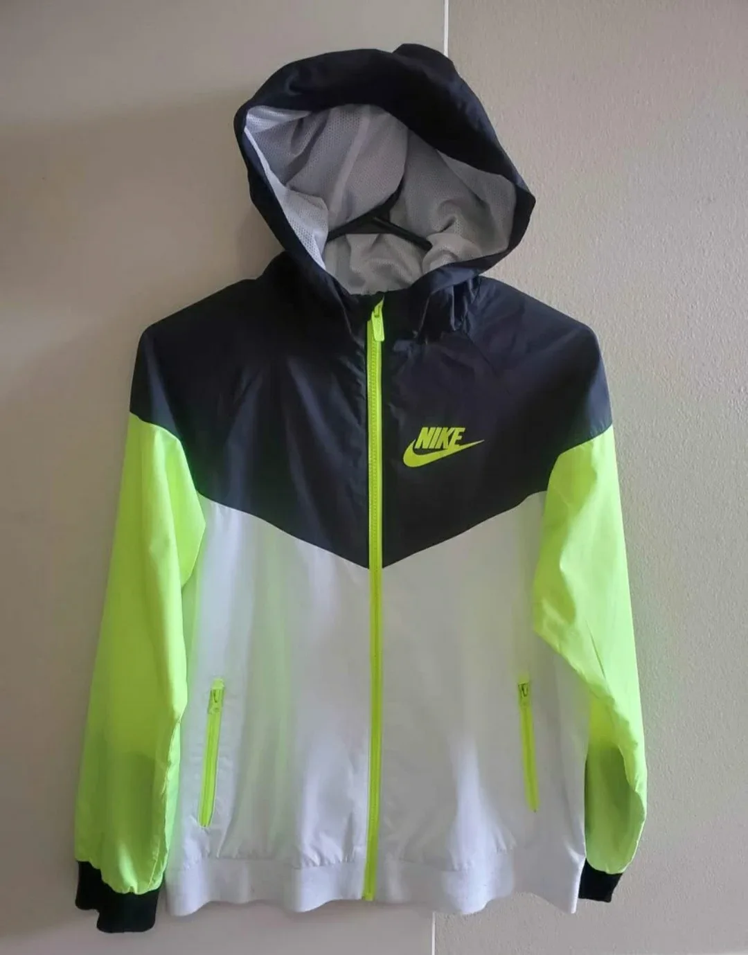 Nike Windrunner Jacket - Black, White & Neon Green - Large