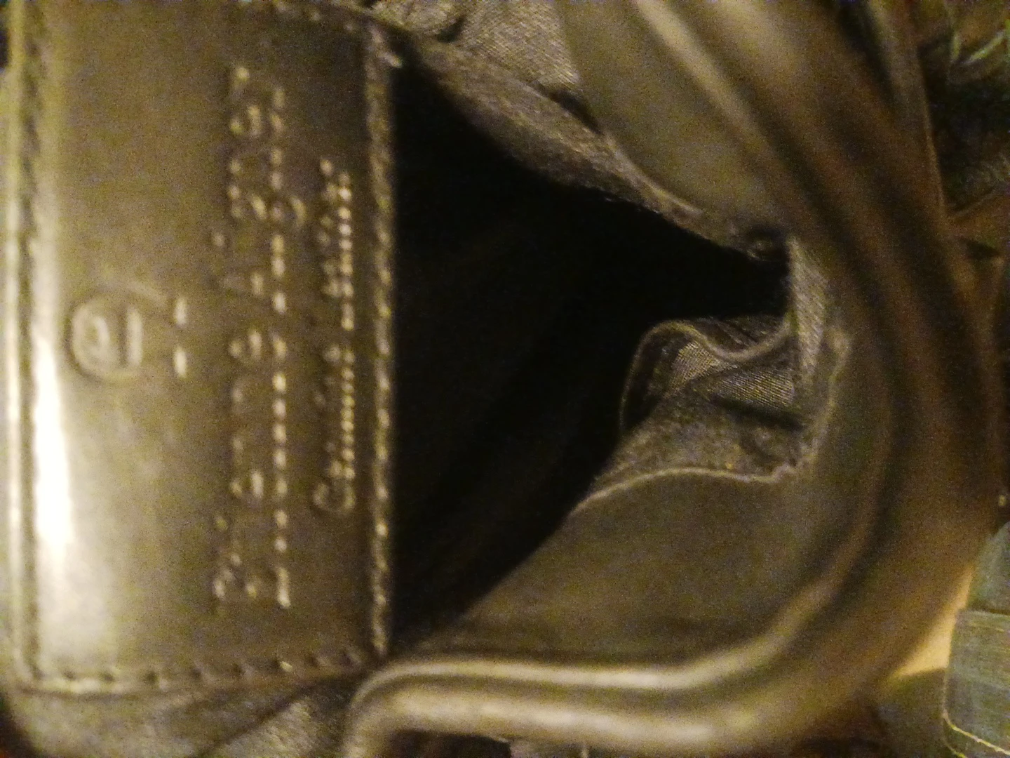 Etienne Aigner Black Leather Bucket Bag - photo 5