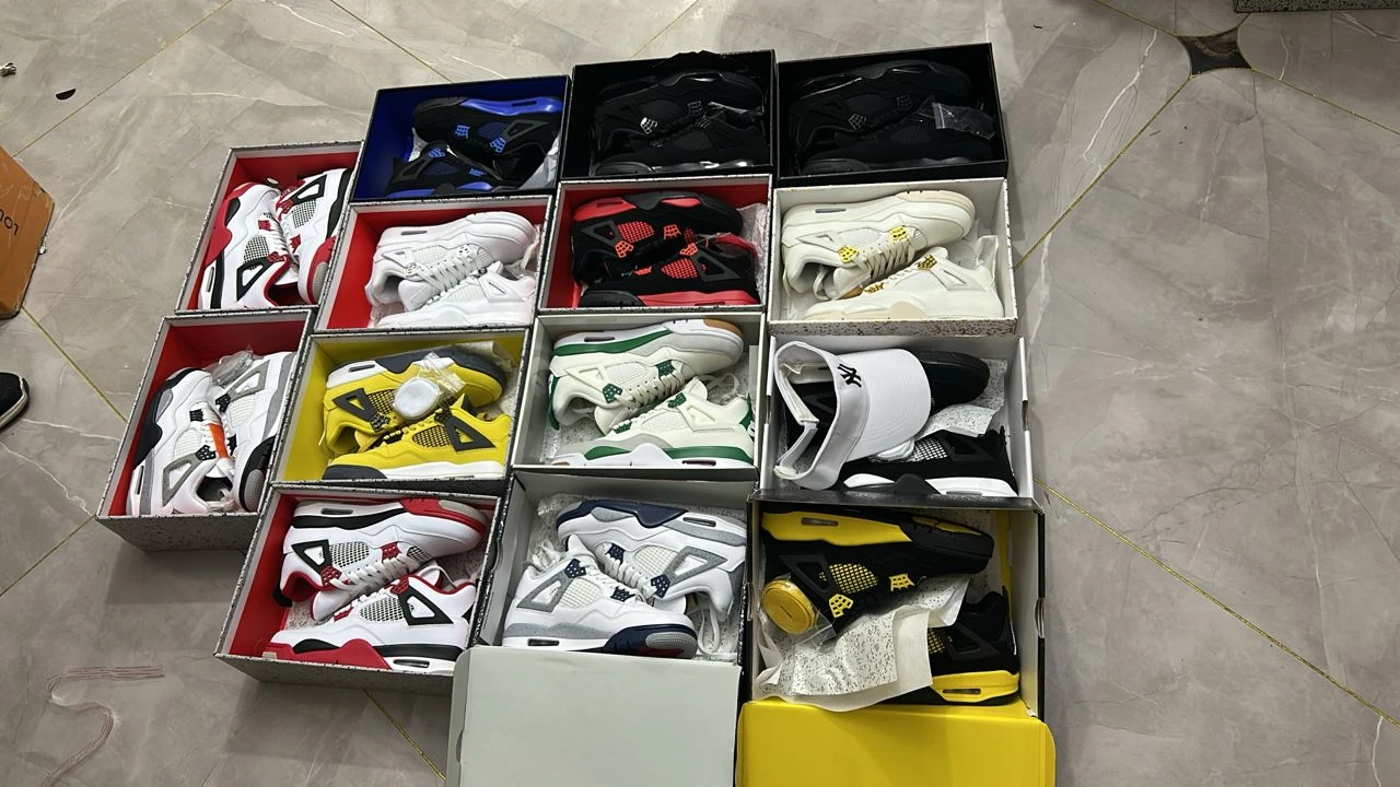 Jordan 4 Retro SE Craft Photon Dust - photo 4