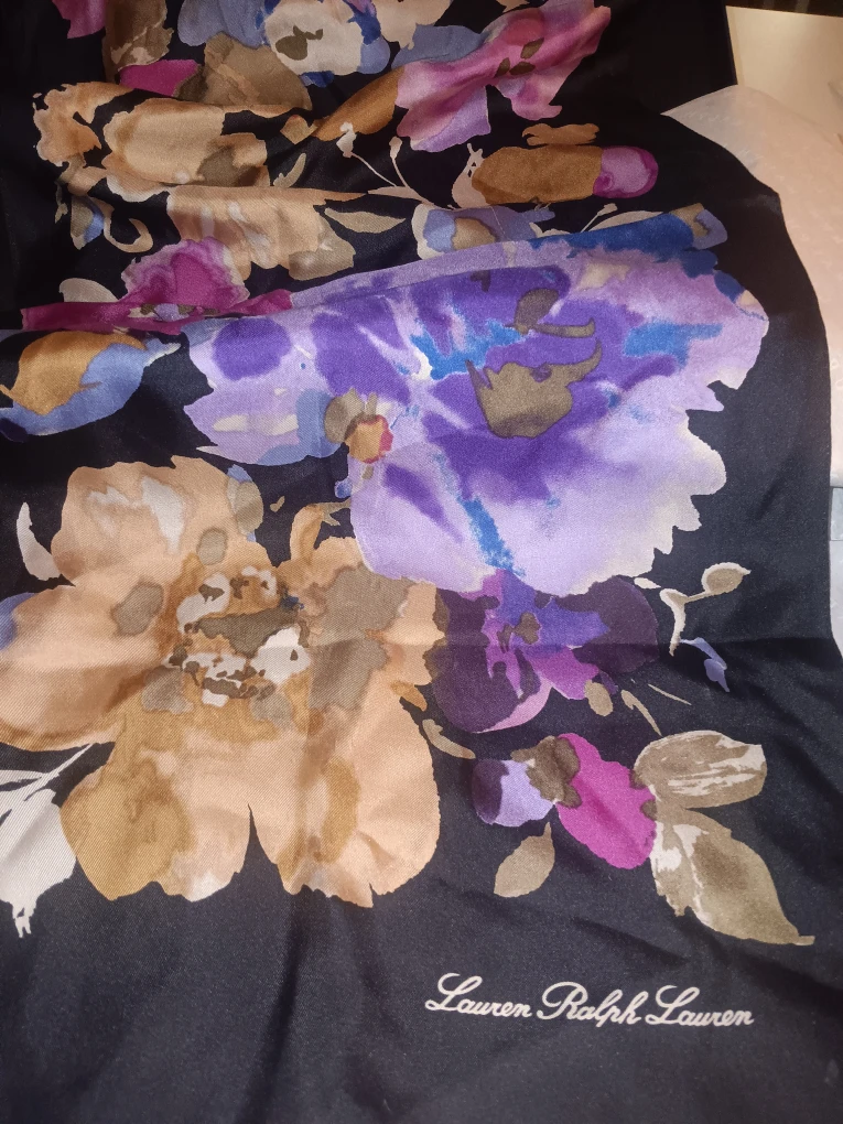 Lauren Ralph Lauren Floral Scarf w/ Perfume Sample - photo 2