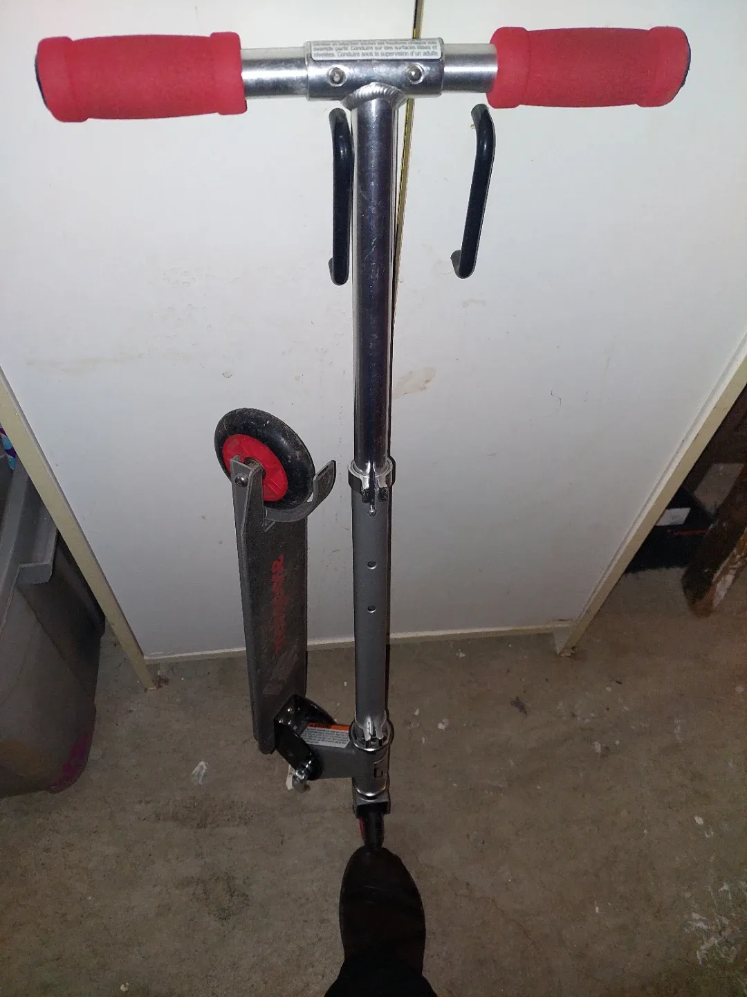 Mongoose Scooter - Red Handle Grips
