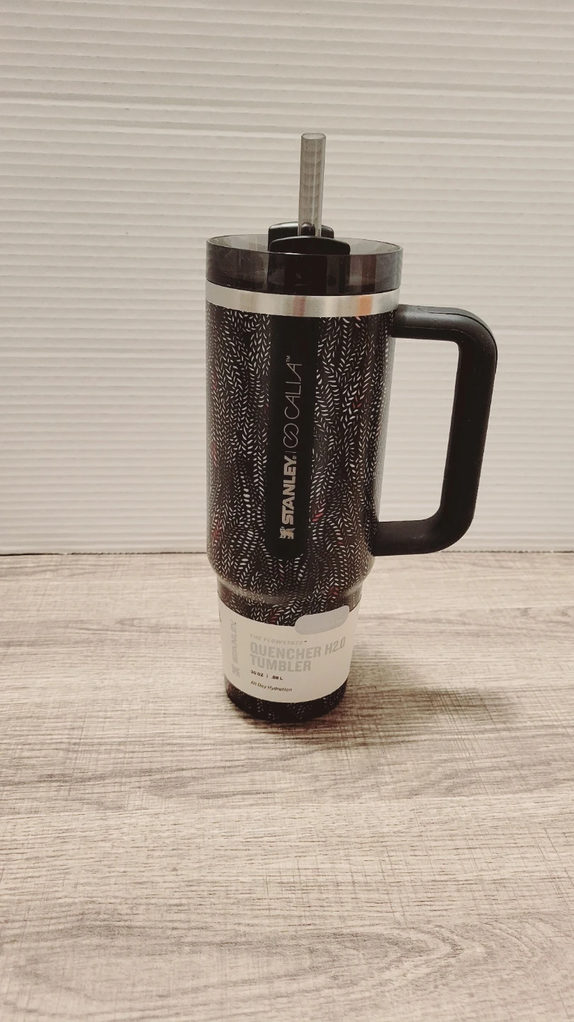 Stanley 30 oz Quencher H2.0 Calia Tumbler - Black Serpent