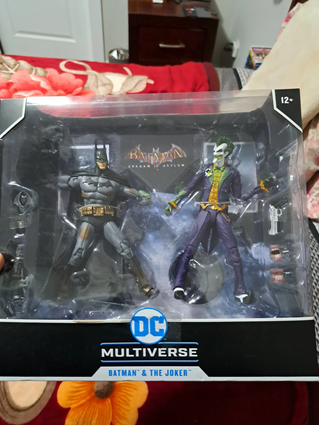 DC Multiverse Batman & The Joker Action Figure Set - New - photo 4
