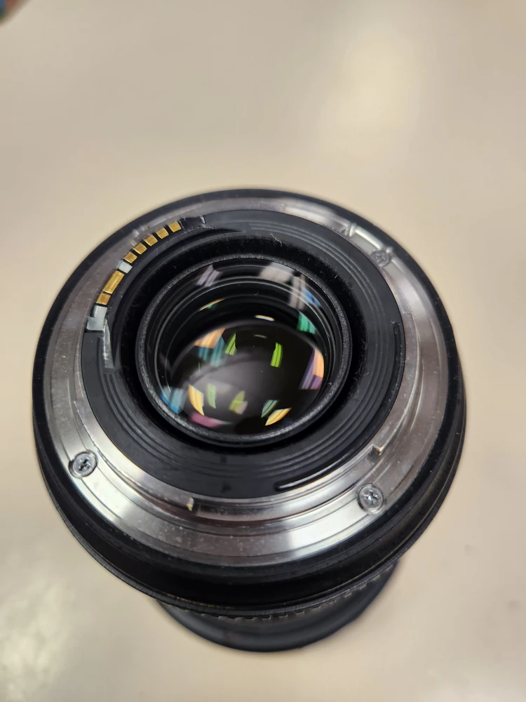 Canon 24-70mm Ultrasonic Lens - photo 2