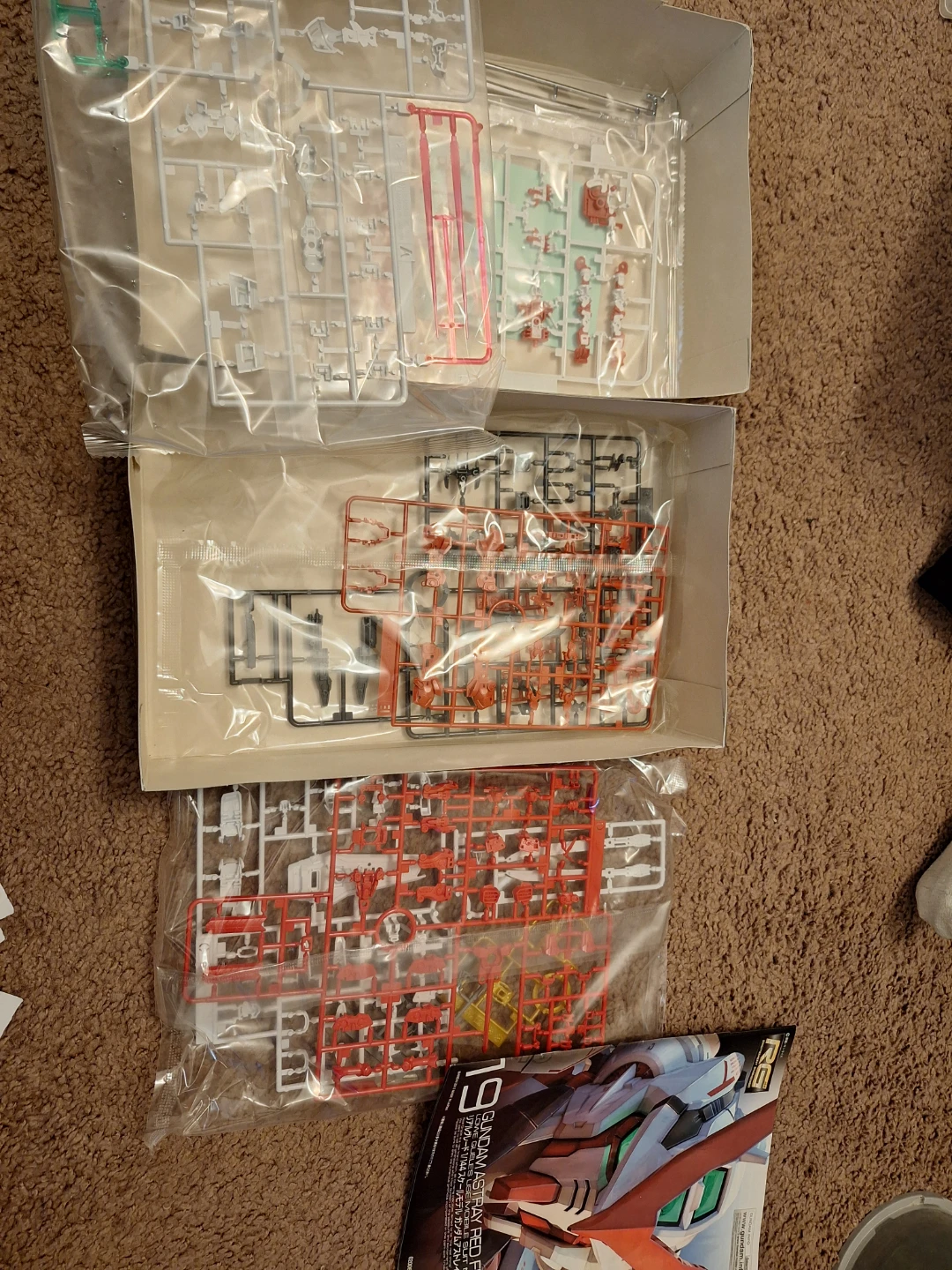 (New) Gundam Astray Red Frame Model Kit - photo 2
