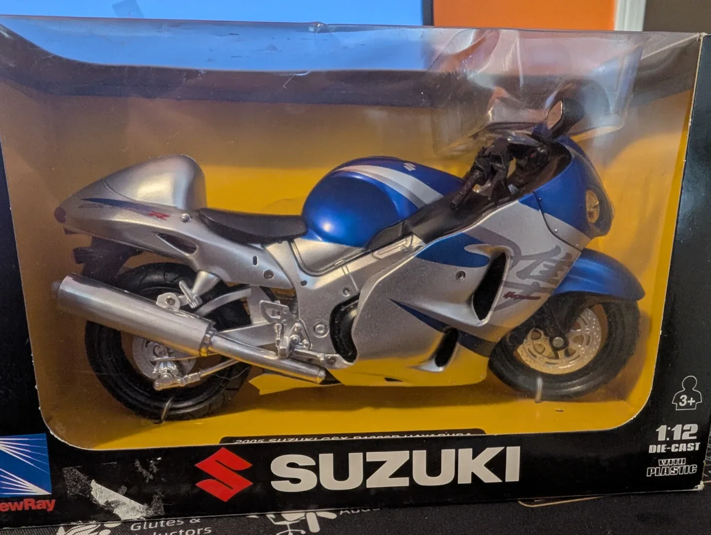 2005 Suzuki Hayabusa 1:12 Die-Cast Model