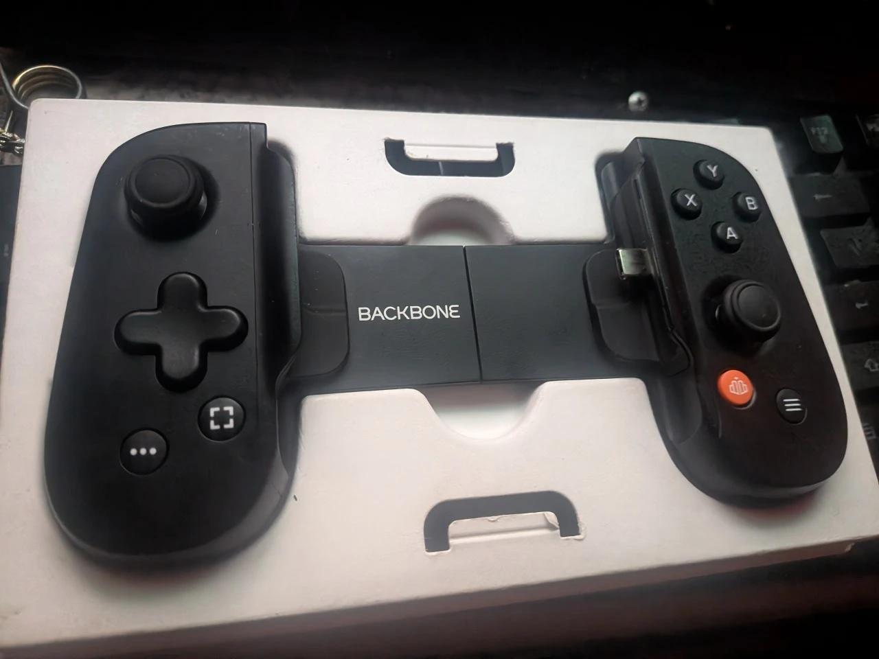 Backbone One Mobile Gaming Controller - photo 2