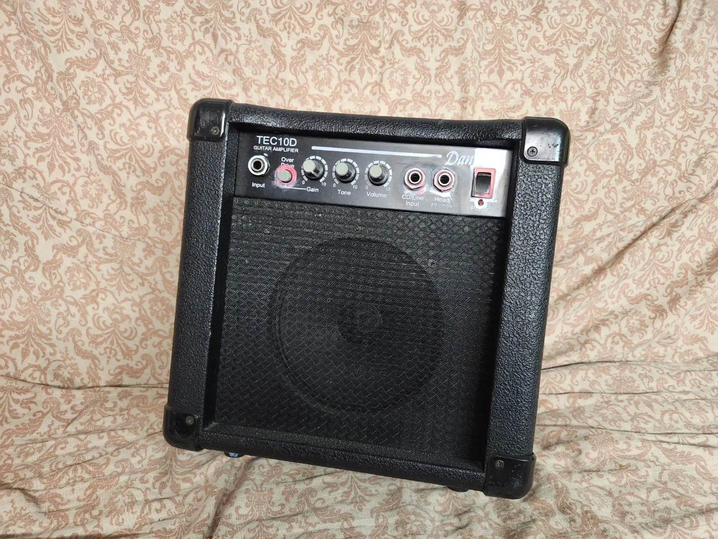 DanElectro TEC10D Guitar Amplifier image indicator(2)