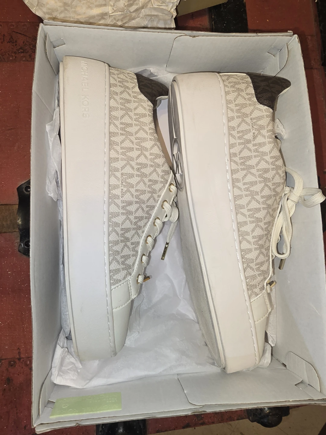 Michael Kors Poppy Lace Up Sneakers US 9.5M - photo 2