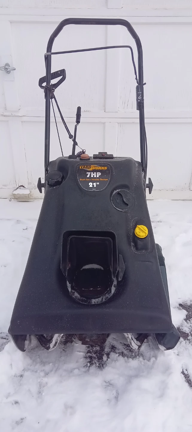Yardworks 7HP 21" Snowblower