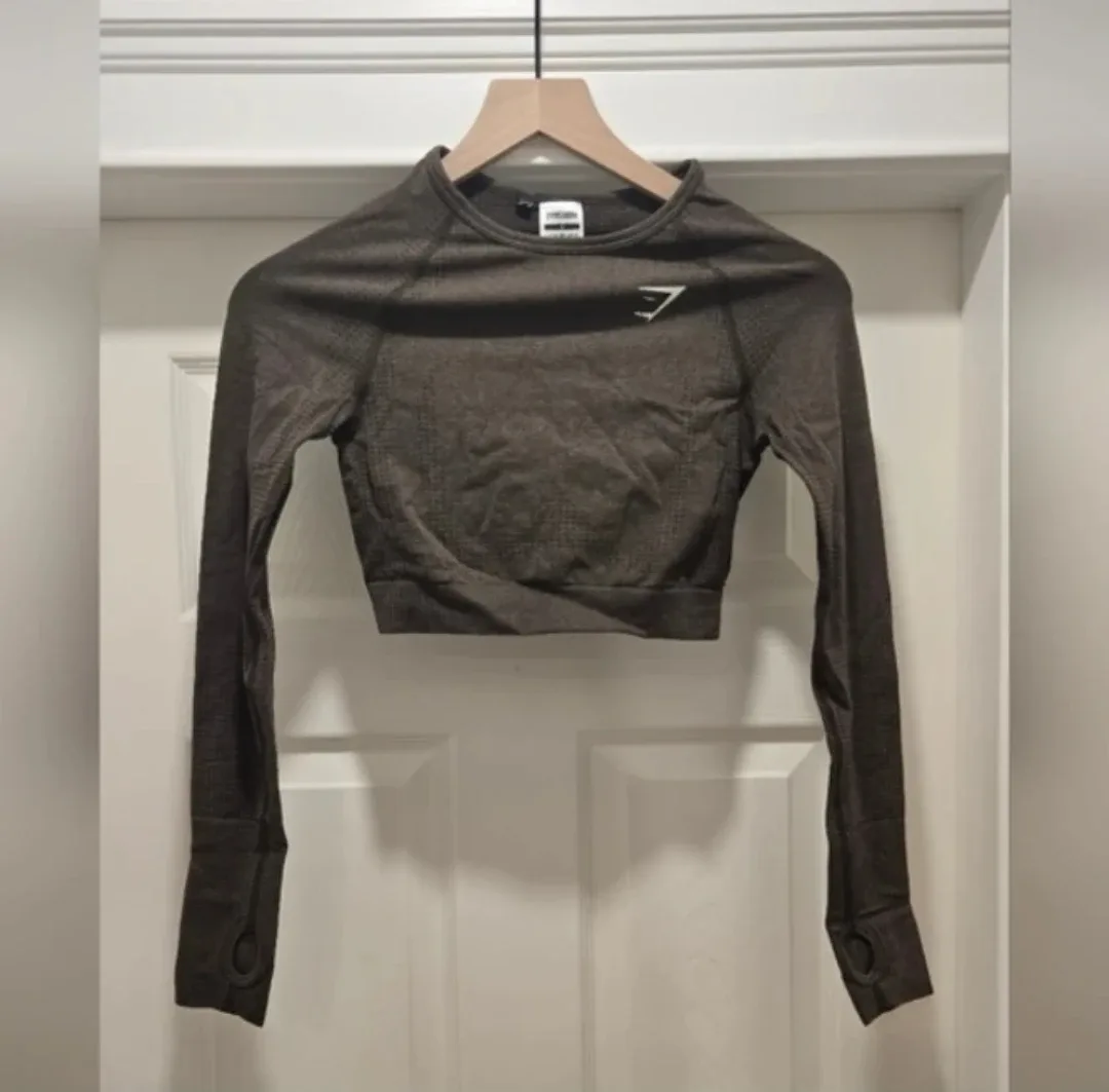 Women's Gymshark Long Sleeve Crop Top - Size Small