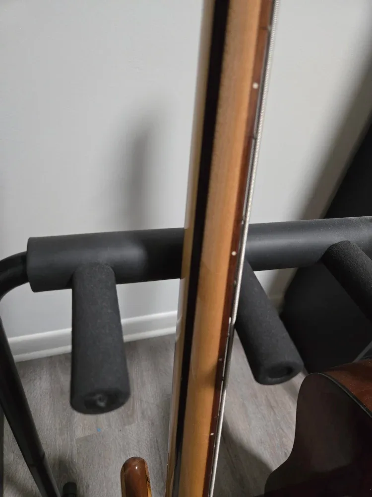 Yorkville GS305B Guitar stand - holds 5 guitars image indicator(3)