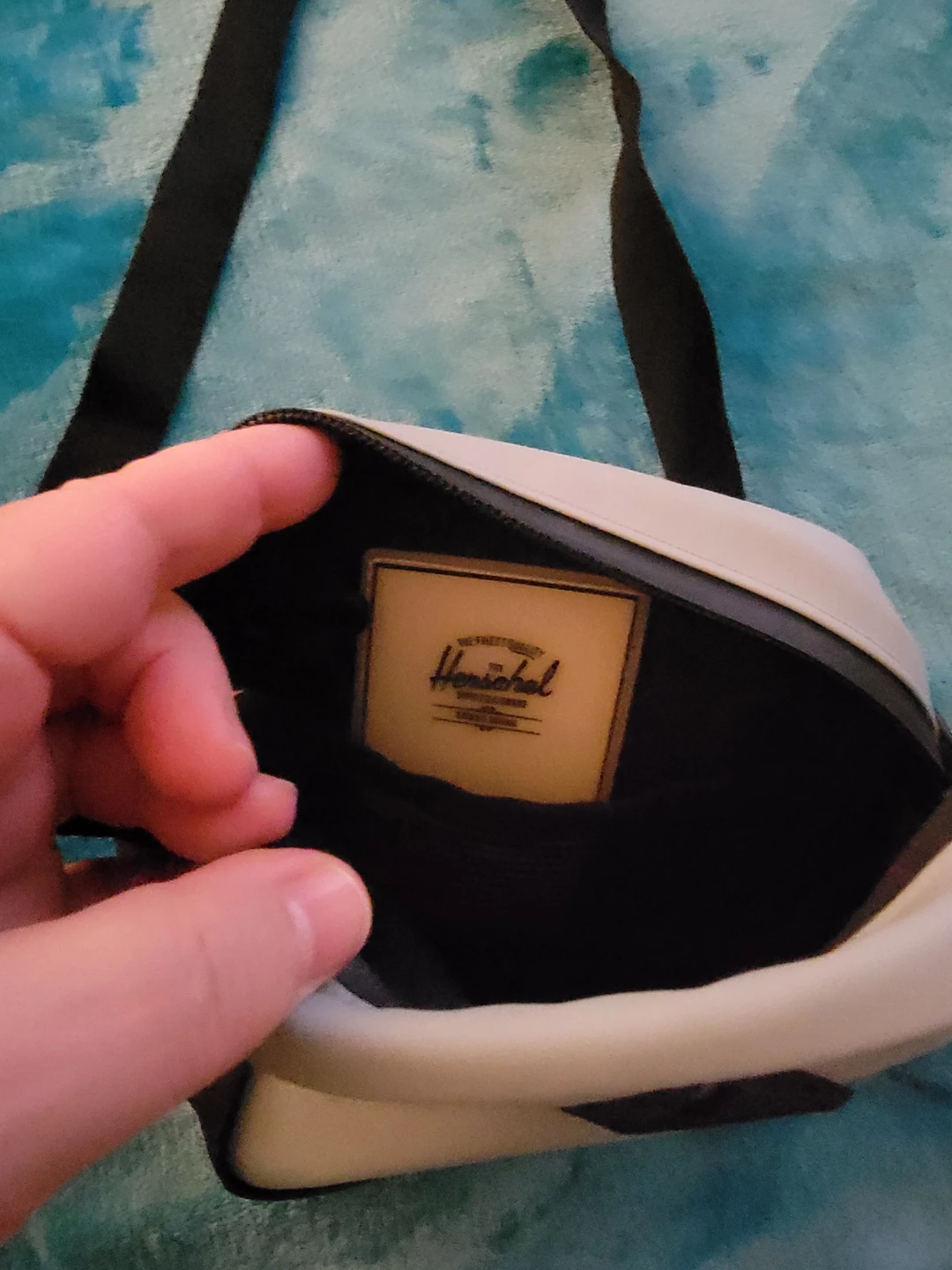 Herschel Supply Co. Crossbody Bag - photo 3
