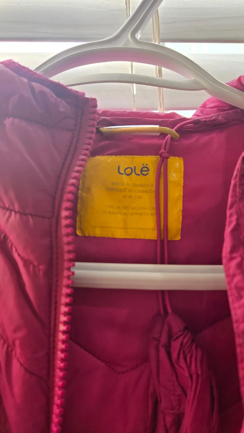 Lolë Girls' Magenta Puffer Jacket, Size M image indicator(2)