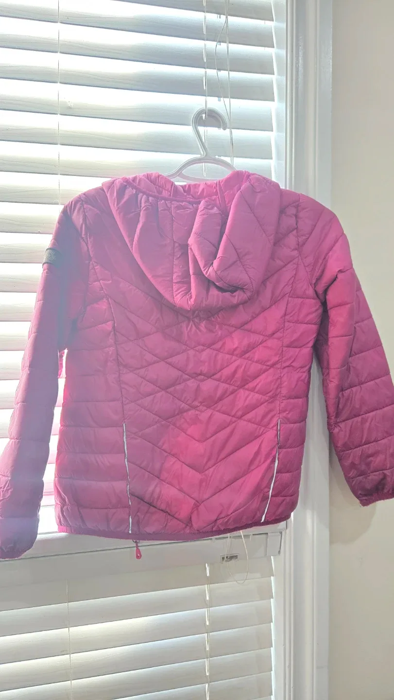 Lolë Girls' Magenta Puffer Jacket, Size M image indicator(4)