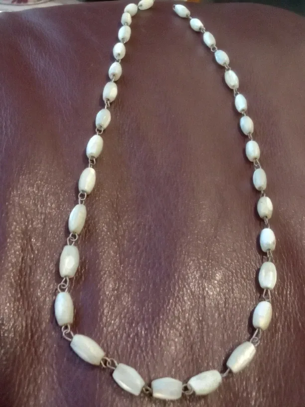 Antique Mother Of Pearl Necklace image indicator(5)
