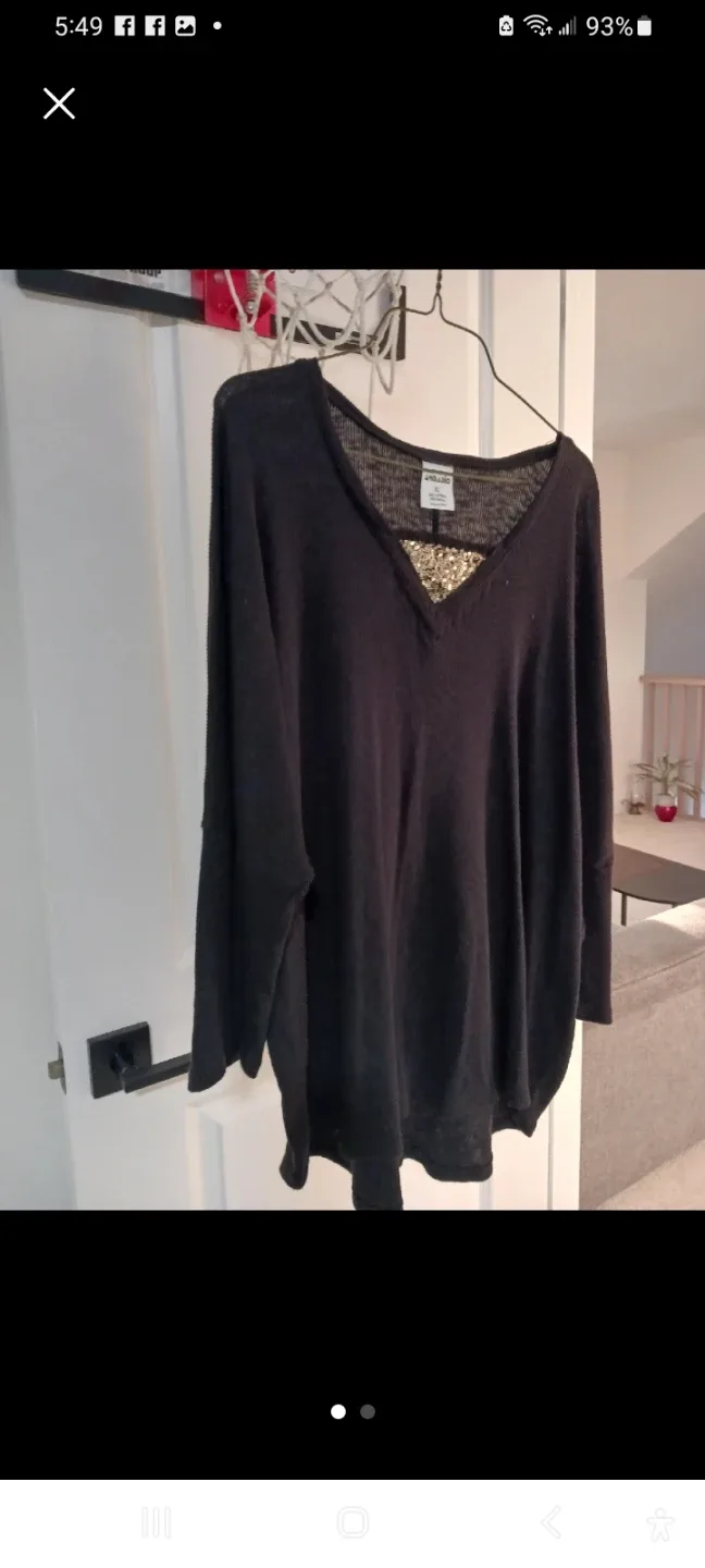 Ambari Black V-Neck Top - Size XL