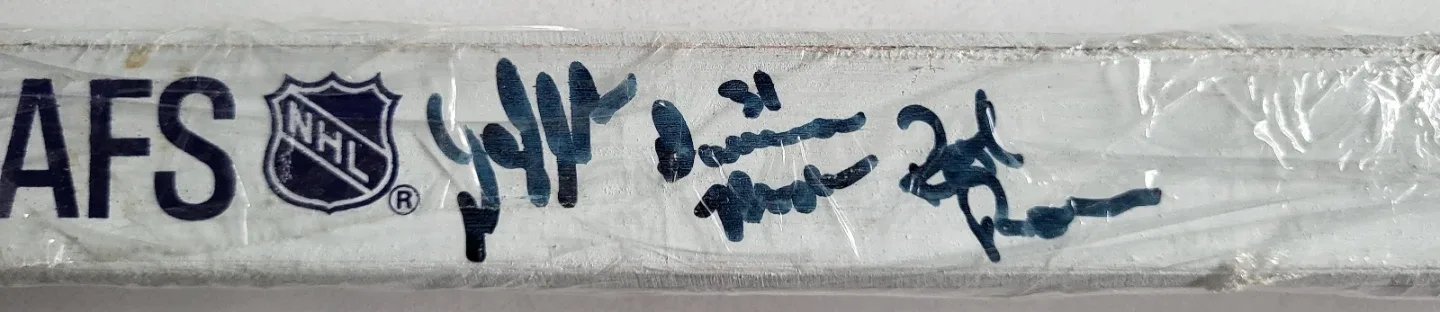 Toronto Maple Leafs Autographed Hockey Stick image indicator(5)