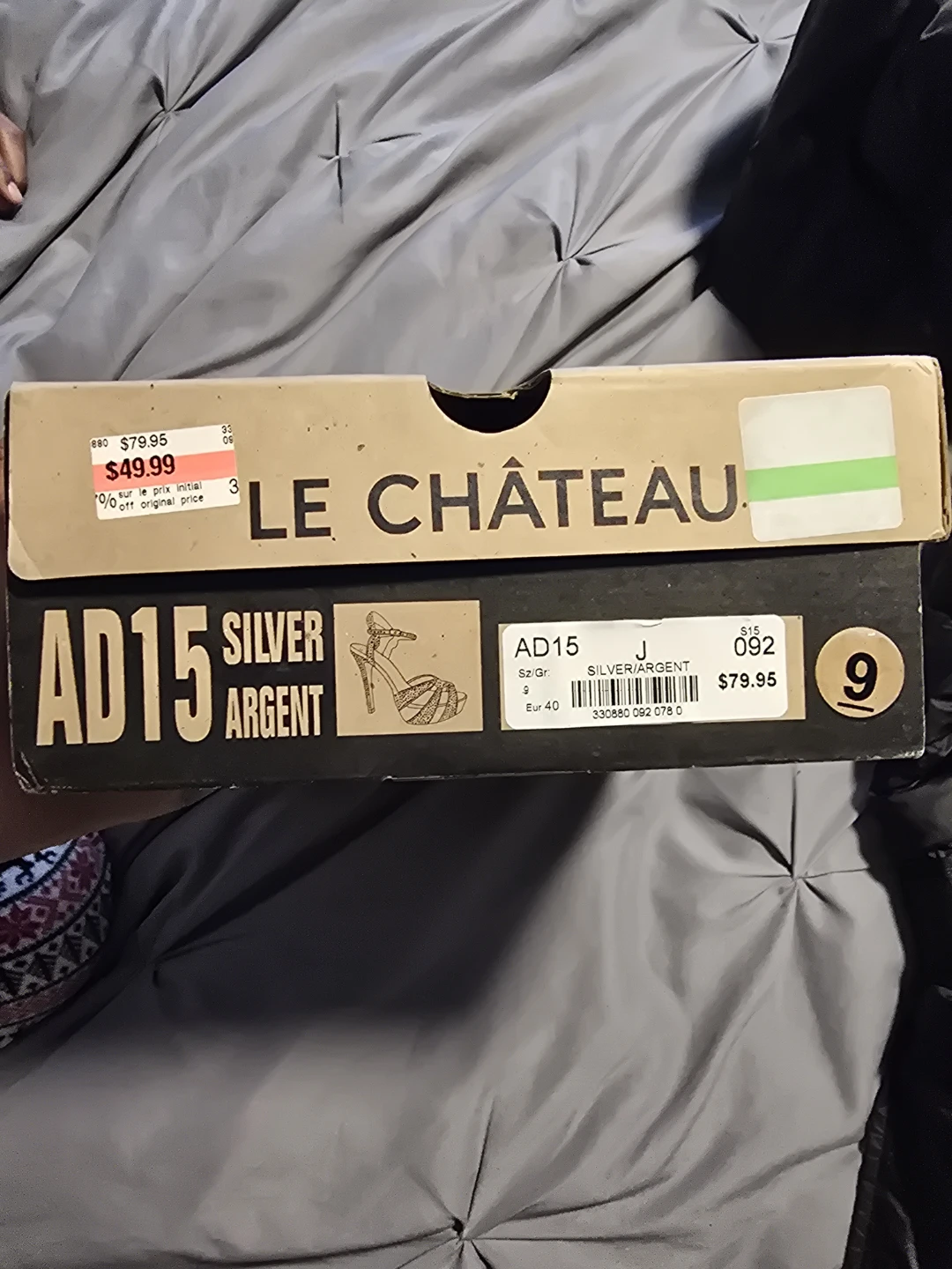 Le Chateau Silver Heels - Size 9 - photo 4