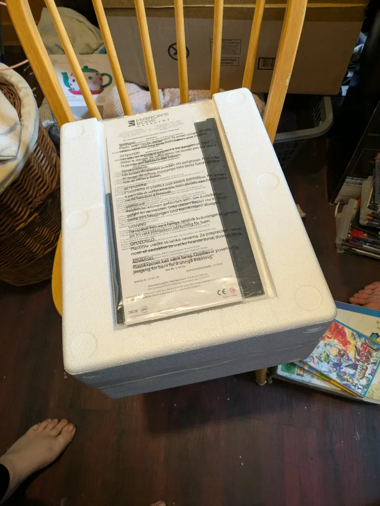 Mirror's Edge Catalyst Faith 14" Statue Collector's Box image indicator(7)