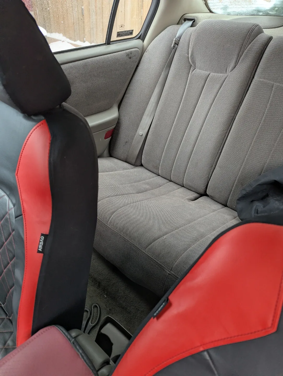 Chevrolet Malibu Sedan - Silver image indicator(2)