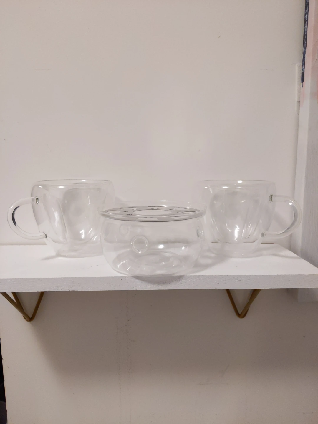 2 double walled heart shaped Glass Tea Cups & teapot Warmer