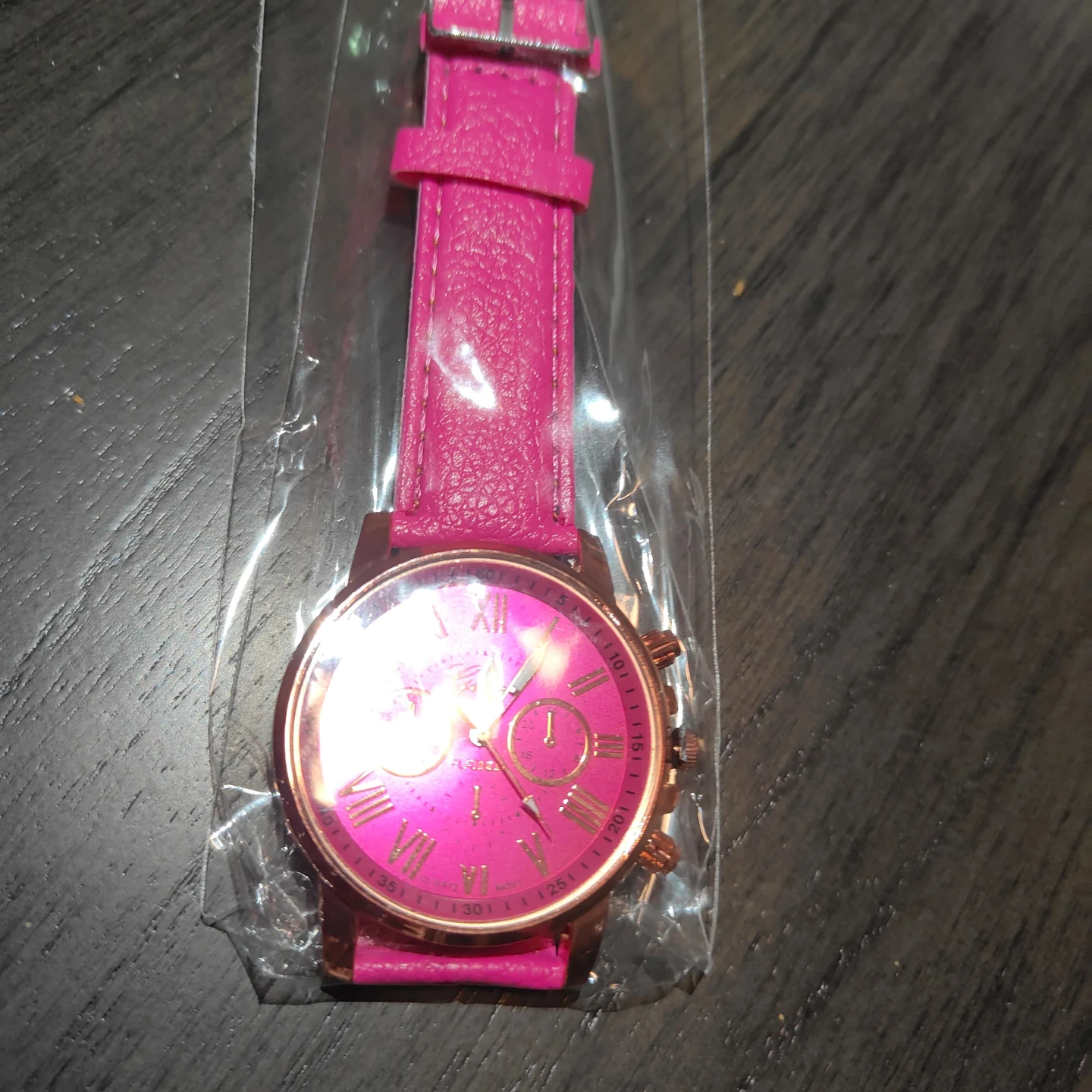 Pink Fashion Watch - photo 2